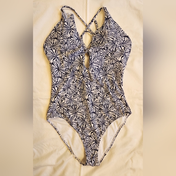 Southern Tide Other - Southern Tide women's one piece blue/ white swimsuit size‎ small